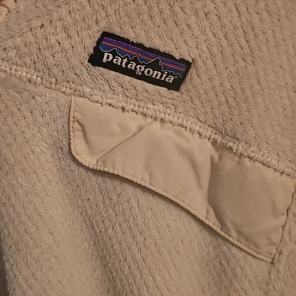 Patagonia Beige Fleece Pullover - Picture 3 of 5